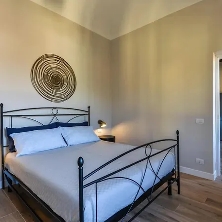 Maison Carol, Moderna E Luminosa In Centro E Vicino Al Mare * 坎普码港