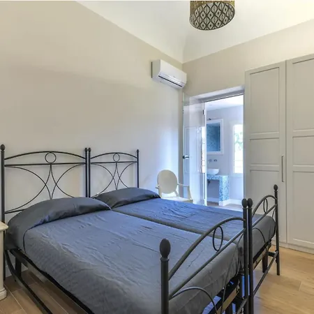 Maison Carol, Moderna E Luminosa In Centro E Vicino Al Mare