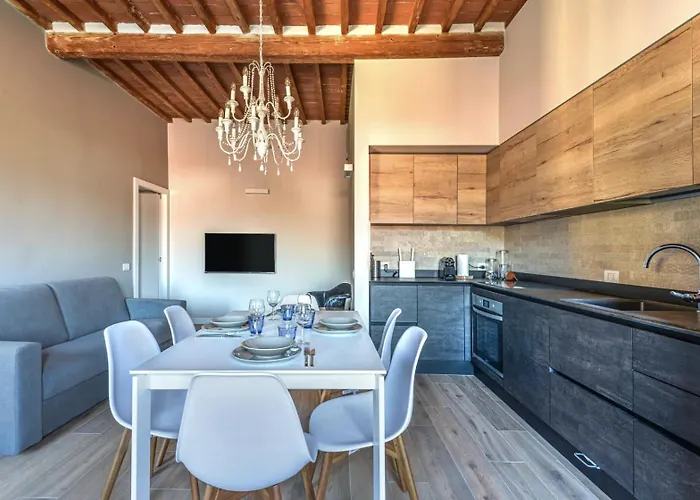 Maison Carol, Moderna E Luminosa In Centro E Vicino Al Mare 坎普码港